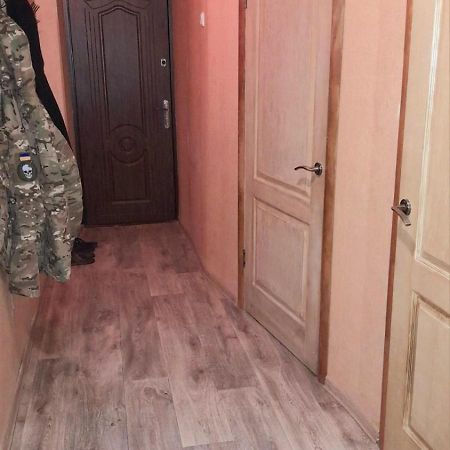 Izyum Two-Bedroom Apartment Pokrovskaya, 48 מראה חיצוני תמונה